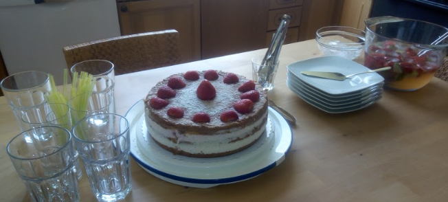 strawberry cake 